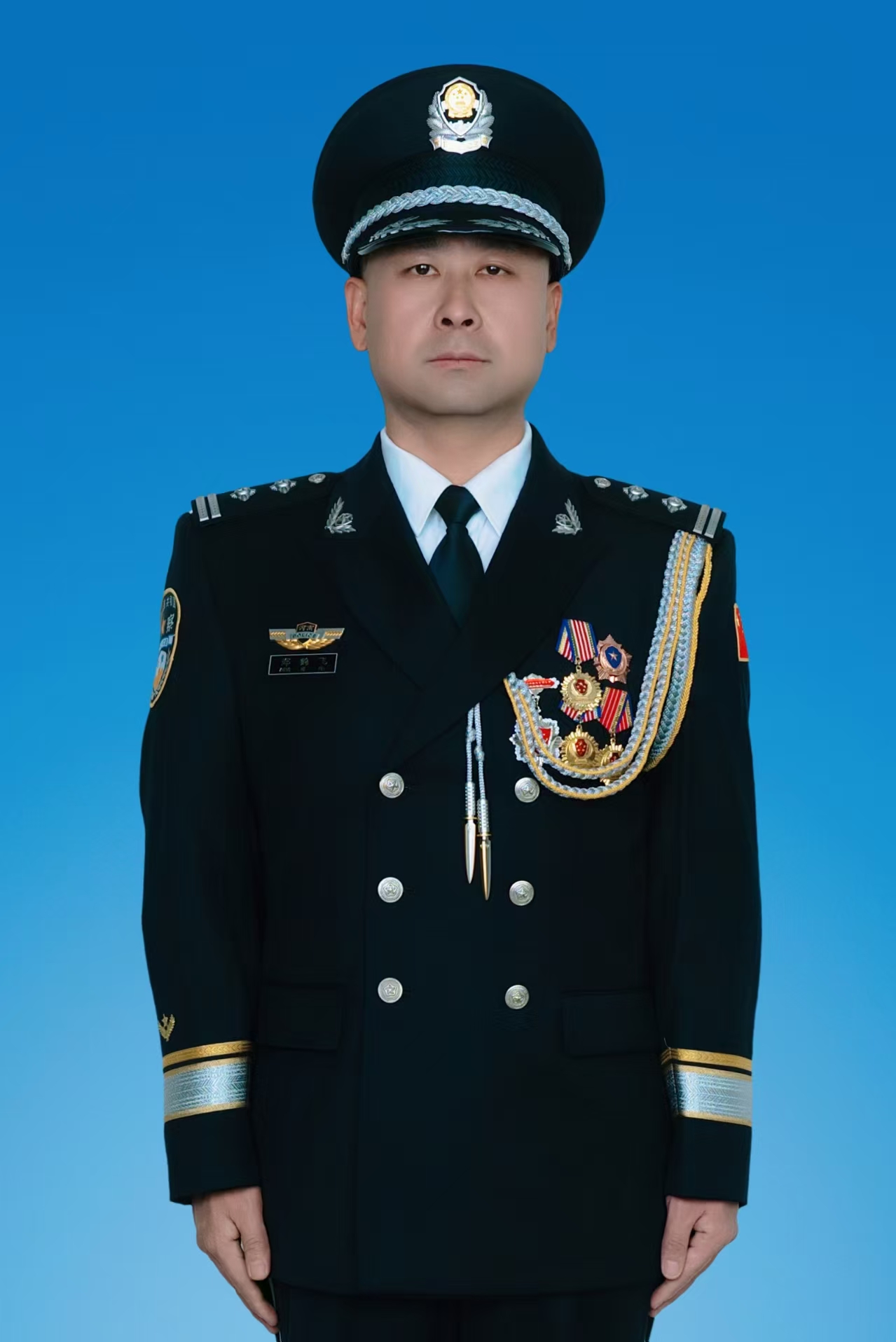 藏蓝丹心铸警魂