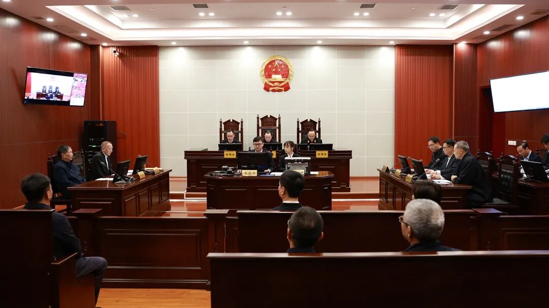 湖北：十堰市长出庭应诉